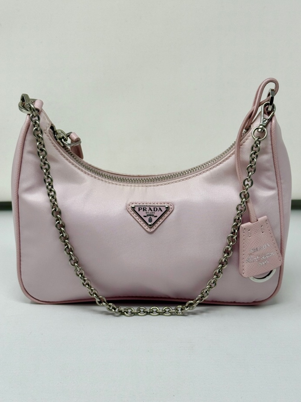FINAL DROP Prada Re-Edition 2005 Re-Nylon Powder Pink Shoulder Bag